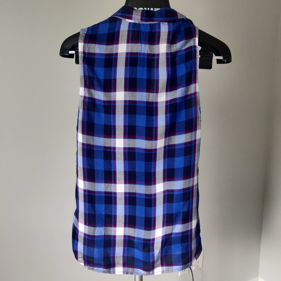NWT - sleeveless shirt - Picture 6 of 9